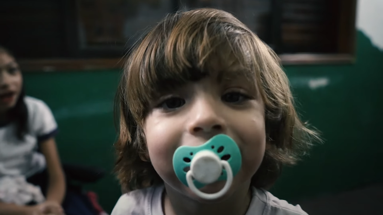 O Projeto Corujinha Azul, está em busca de pessoas especiais como você, que desejam se tornar padrinho para crianças com TEA que necessitam de ajuda e cuidado.